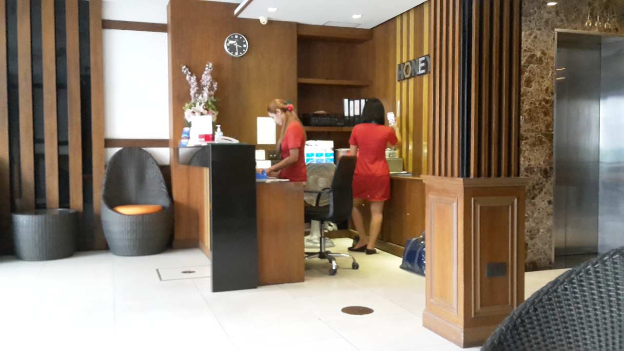 Lobby Hotel Honey Inn