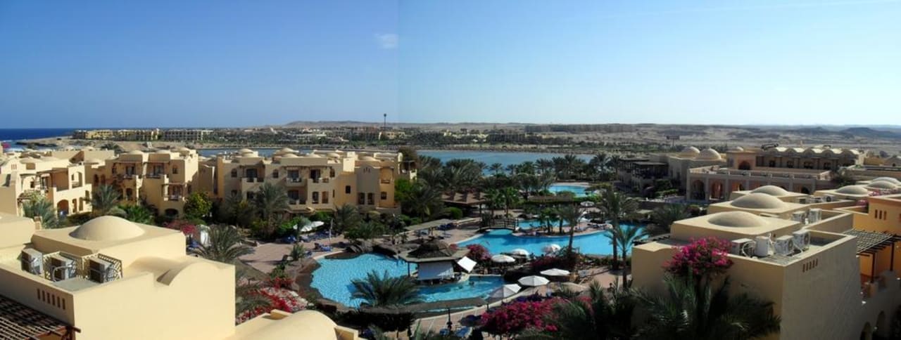 Ausblick vom Hotelturm Richtung Süden Steigenberger Coraya Beach - Adults only