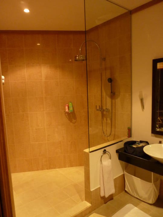 Badezimmer Mirihi Island Resort