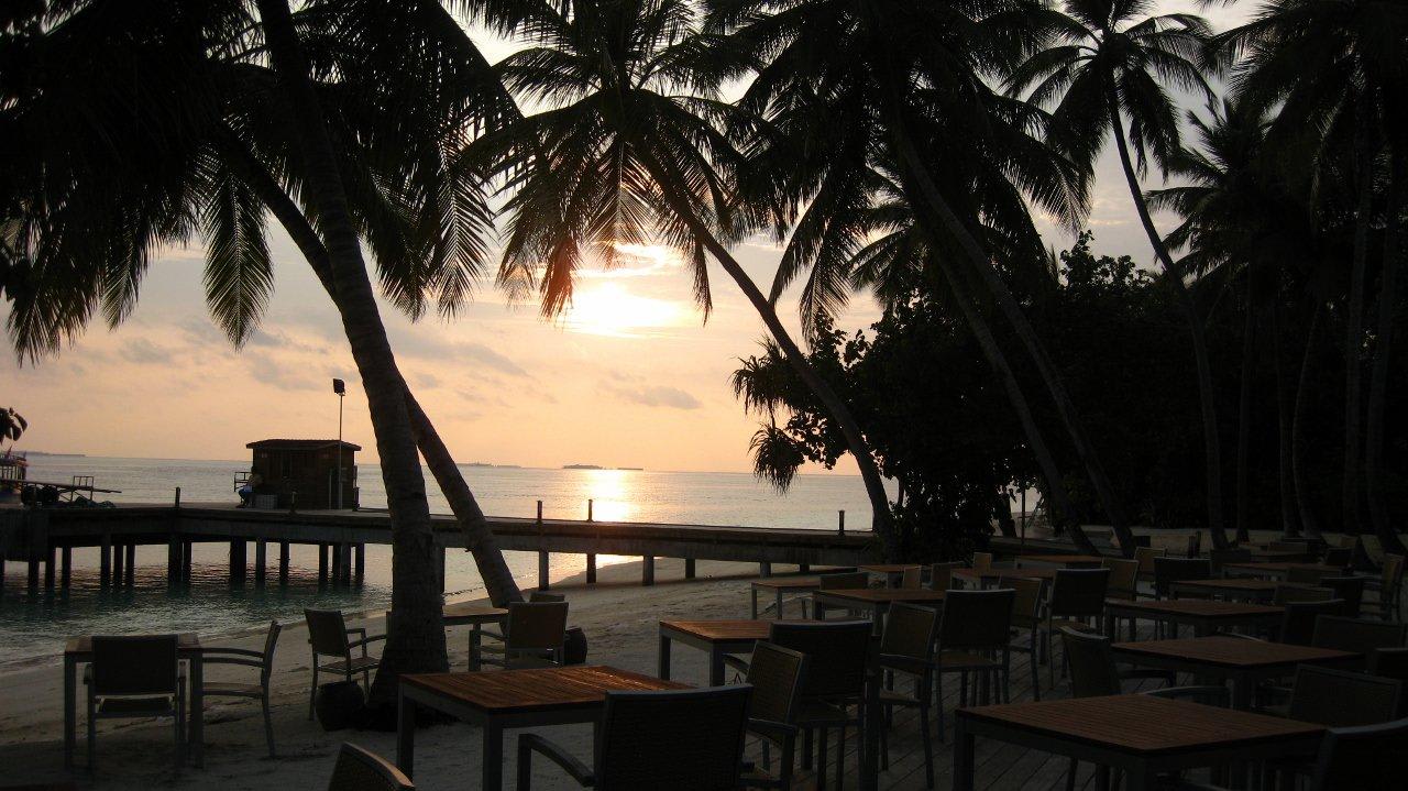 Funama Buffet Restaurant Vilamendhoo Island Resort & Spa