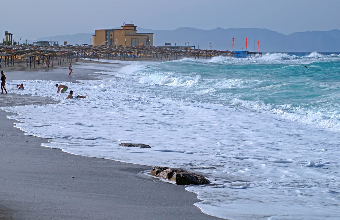 Unruhiges-Meer Ibiscus Hotel Rhodos