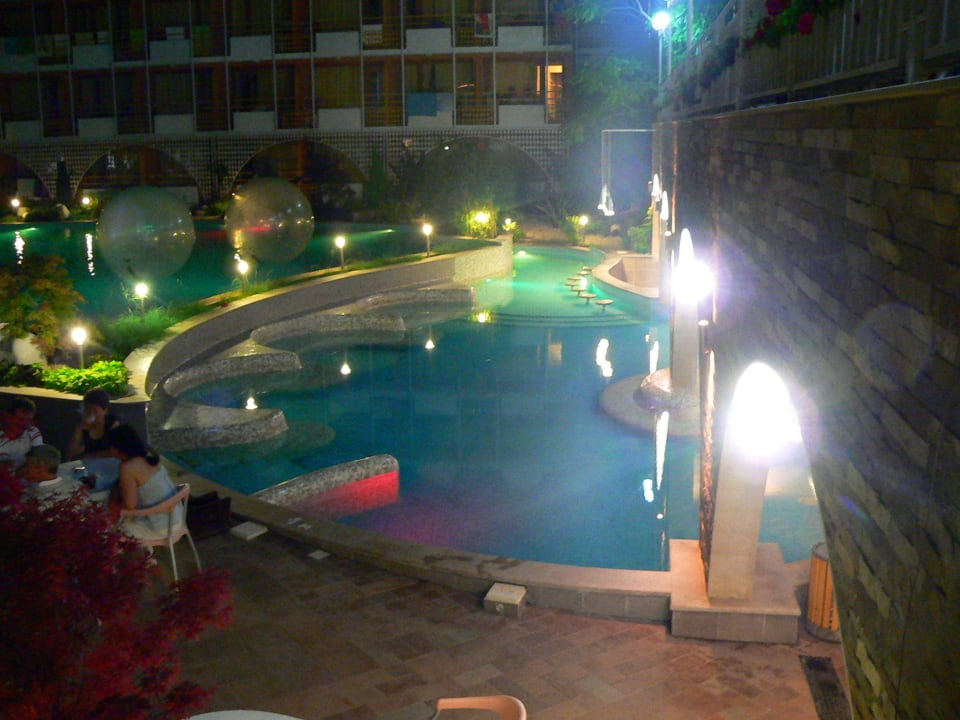 Večerní osvětlení Nessebar Beach Hotel