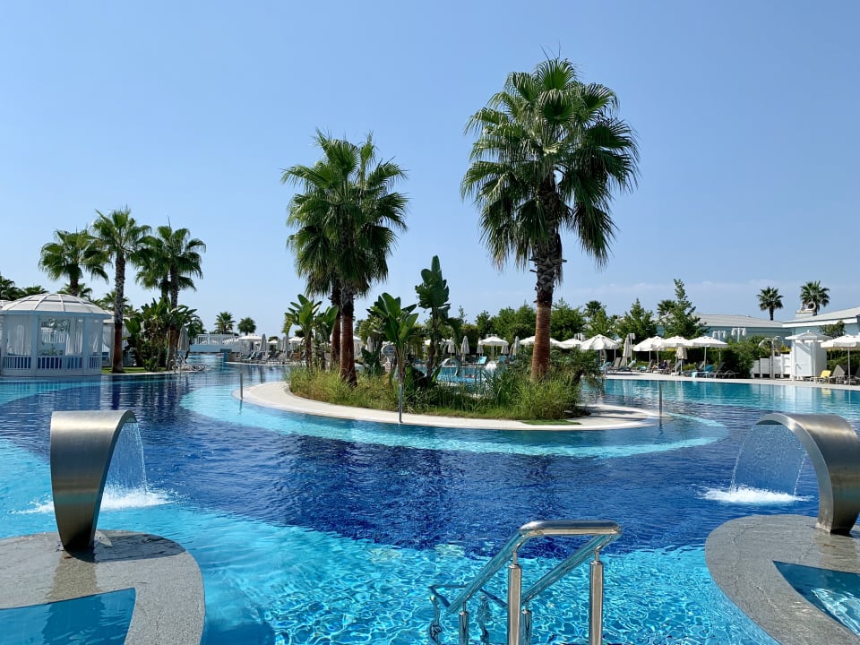 Pool Sueno Hotels Deluxe Belek