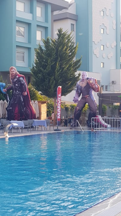 Pool Side Story Resort & Spa