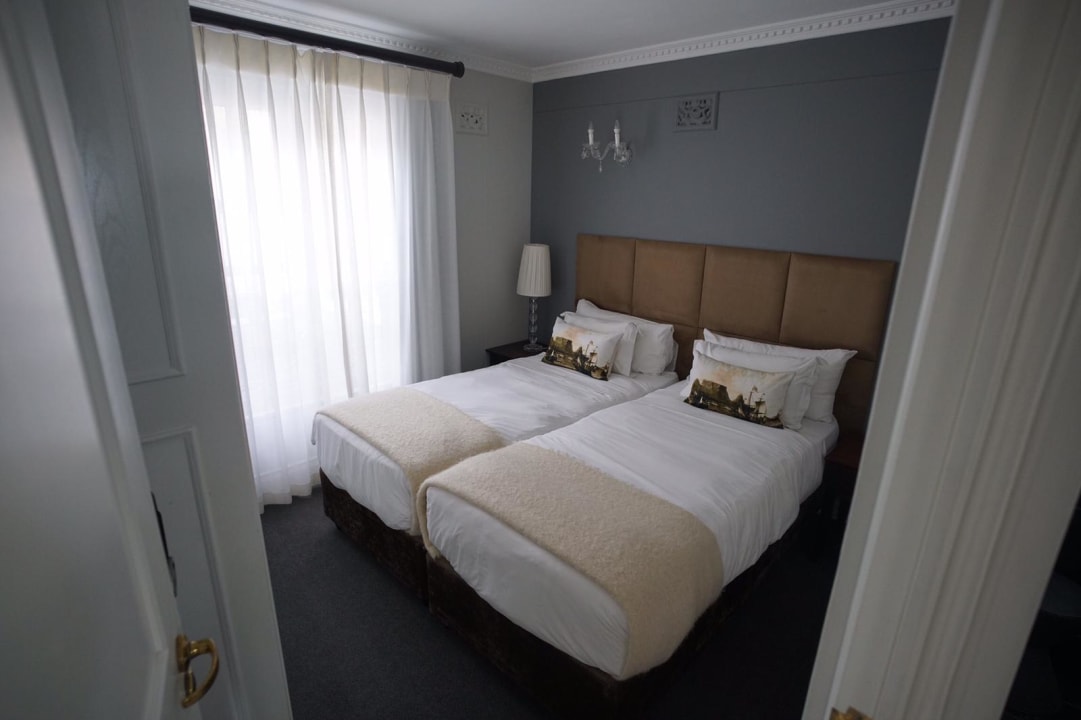 Zimmer Romney Park All Suite Hotel & Spa