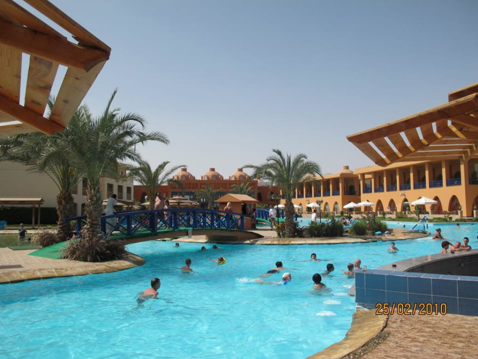 Widok Basenu Titanic Beach Spa & Aqua Park