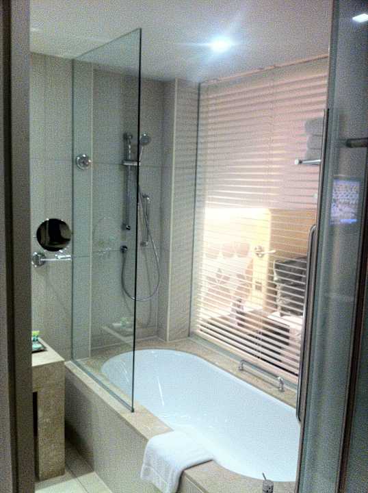 Badezimmer Crowne Plaza Hotel Yas Island