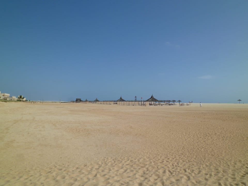 Großer Strand = weite Wege Hotel Riu Touareg