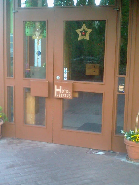 Hoteleingang Hotel Hubertus