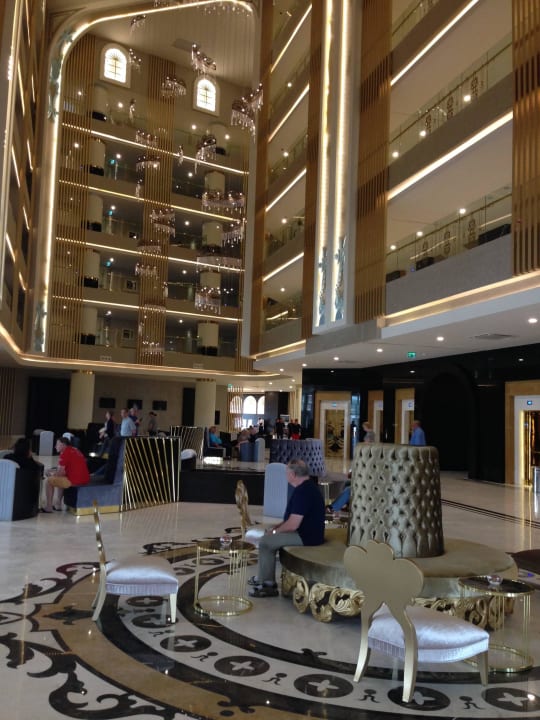 Lobby Haydarpasha Palace