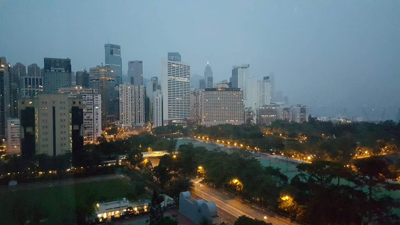 Zimmerausblick am frühen Morgen Metropark Hotel Causeway Bay Hong Kong
