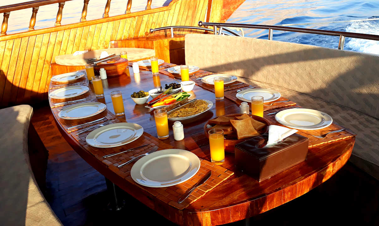 Gastro Rubba Luxury Yacht