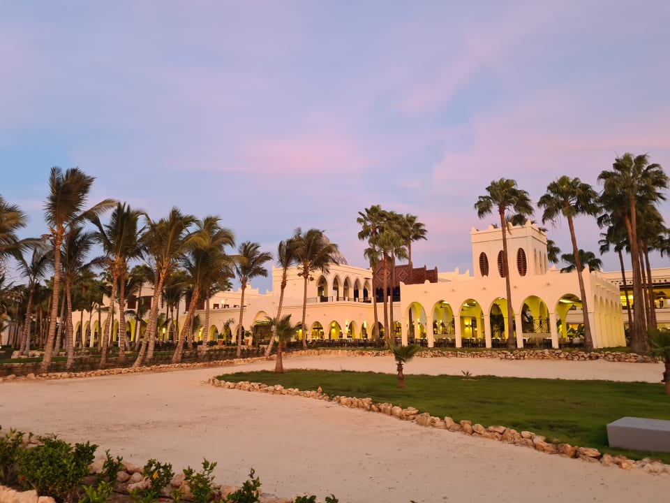 Außenansicht Hotel Riu Karamboa