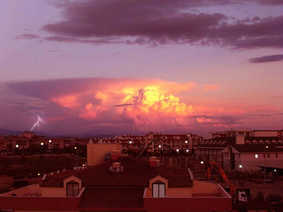 Fernes Gewitter Grand Seker Hotel