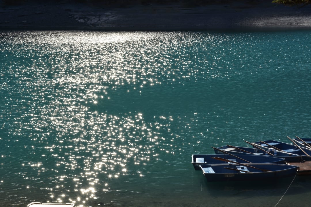 Ruderboote Berghotel Oeschinensee