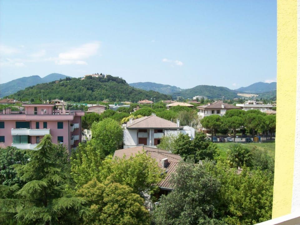 Blick vom Balkon Hotel Harry's Garden