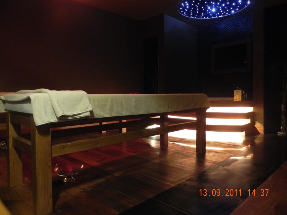 Massage room Ramada Plaza by Wyndham Antalya