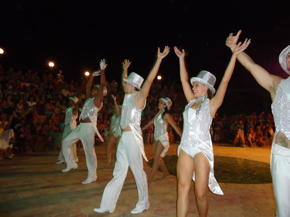 Jeden z wieczorów  Riviera Aqua Park Resort