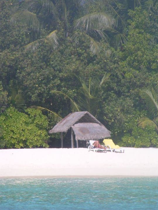 Blick auf unseren traumhaften Strandplatz Summer Island Maldives