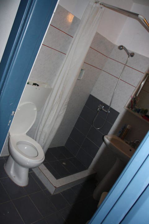 L'espace douche Knossos Beach Bungalows Suites Resort & Spa