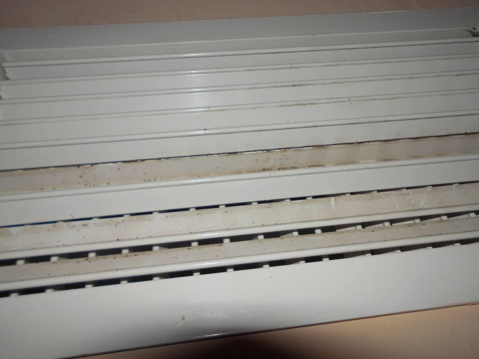 AC voller Schimmel (kein Staub) Stella Beach Resort & Spa Makadi Bay