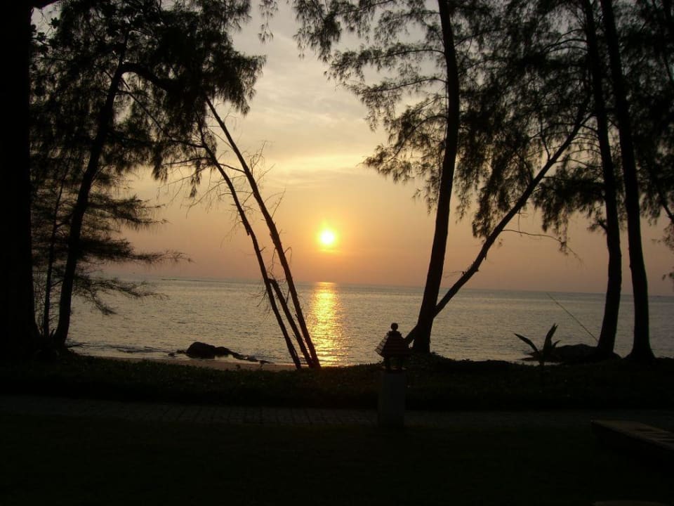 18:00 Uhr die Sonne ist gleich weg Khao Lak Merlin Resort