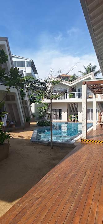 Pool Asaya Sands Mirissa