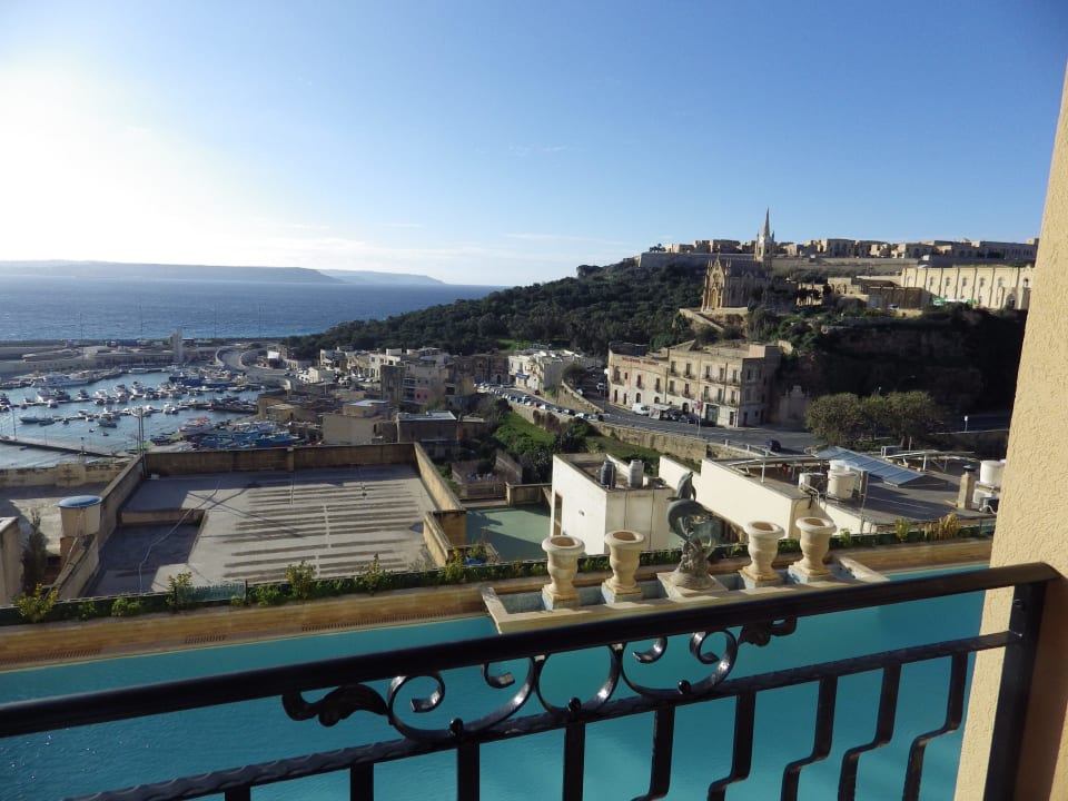 Aussicht vom Hotel auf Hafen und Malta Grand Hotel Gozo