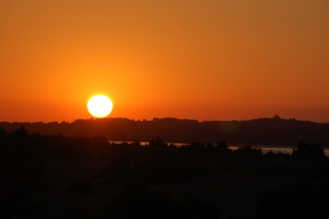 Sonnenuntergang Sandy Beach Resort