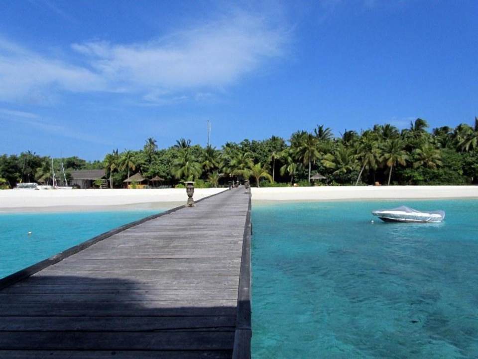 Blick auf die Insel Ostseite NH Collection Maldives Reethi Resort