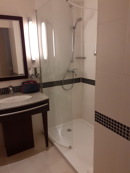 Zimmer Hampton by Hilton Berlin City West