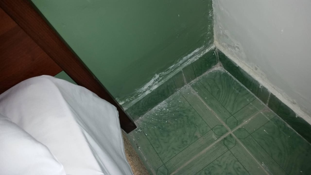 Putz kommt von der Wand Jasmine Palace Resort & Spa