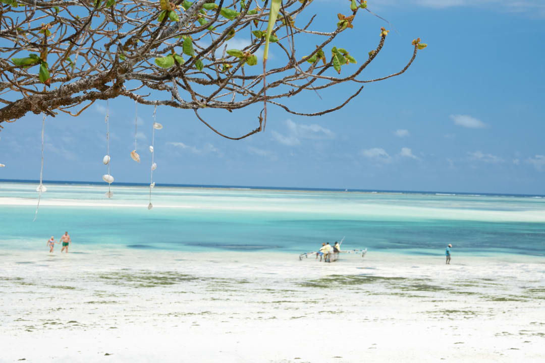 Strand Neptune Pwani Beach Resort & Spa