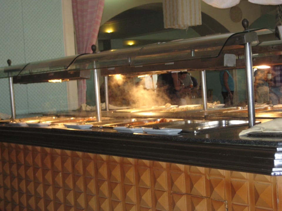 Wärmebehälter mit diversen Speisen Hotel El Mouradi Djerba Menzel