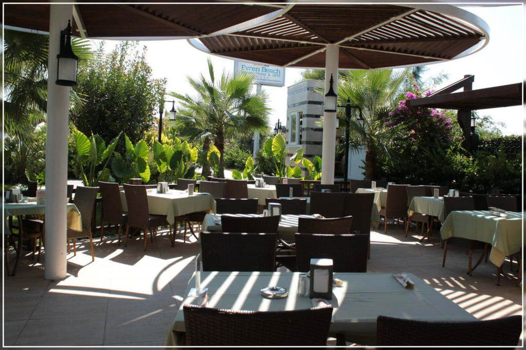 Restaurant am Pool Sunis Evren Beach Resort Hotel & Spa
