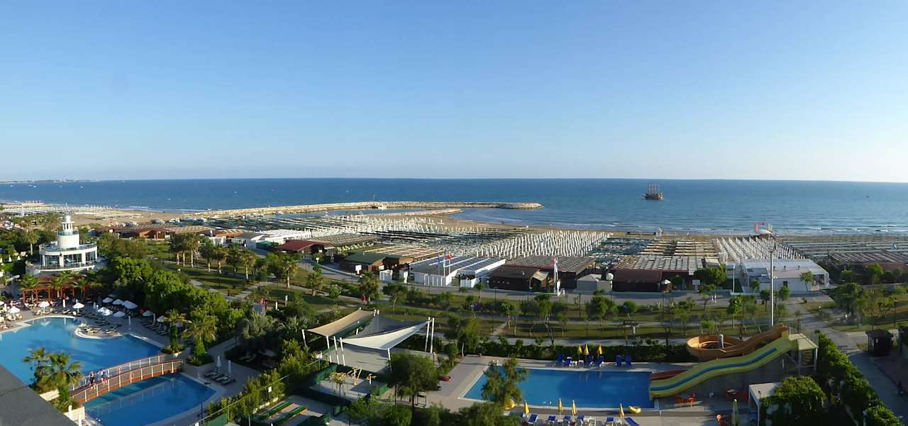 Super Aussicht ... Commodore Elite Suites & Spa - Adults only