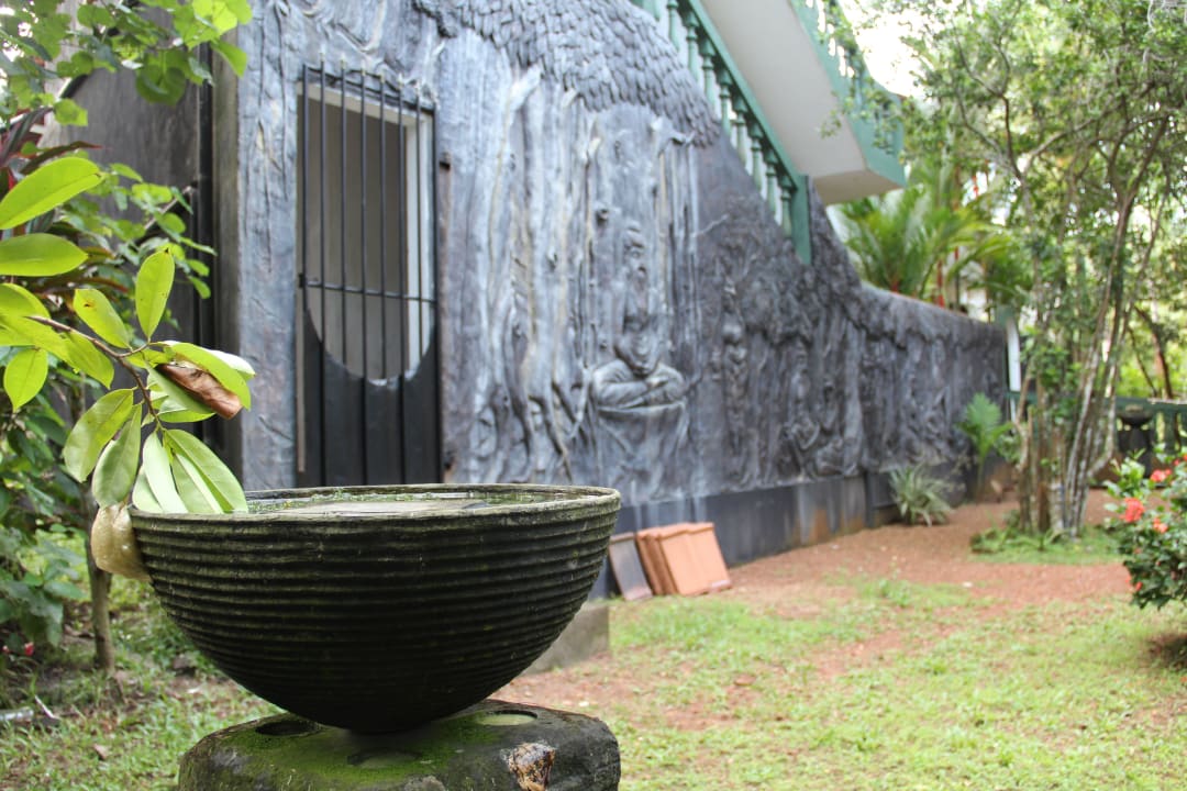 Hintereingang Hotel Bentota Village