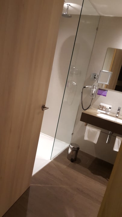 Zimmer Van der Valk Hotel Düsseldorf