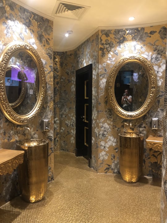 Sonstiges Azura Deluxe Resort & Spa Hotel