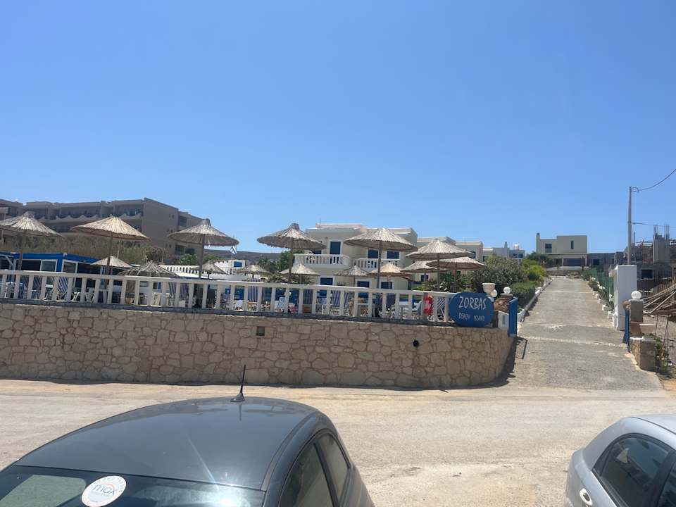 Außenansicht Apartments Zorbas Island