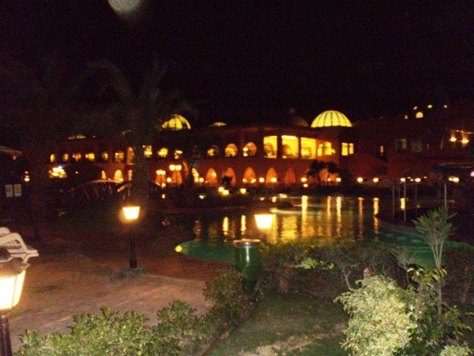 Abends Titanic Beach Spa & Aqua Park