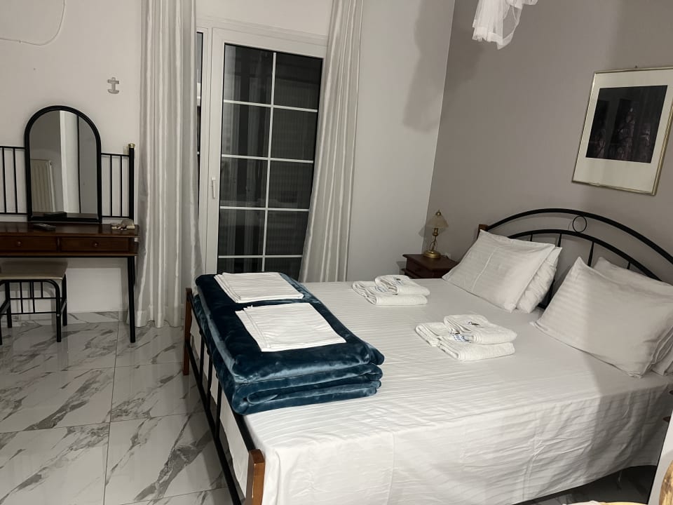 Zimmer Villa Askamnia and Suites