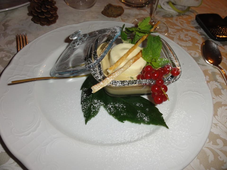 Tortino gelato al mascarpone con cappuccino freddo Hotel Monika – great place to be