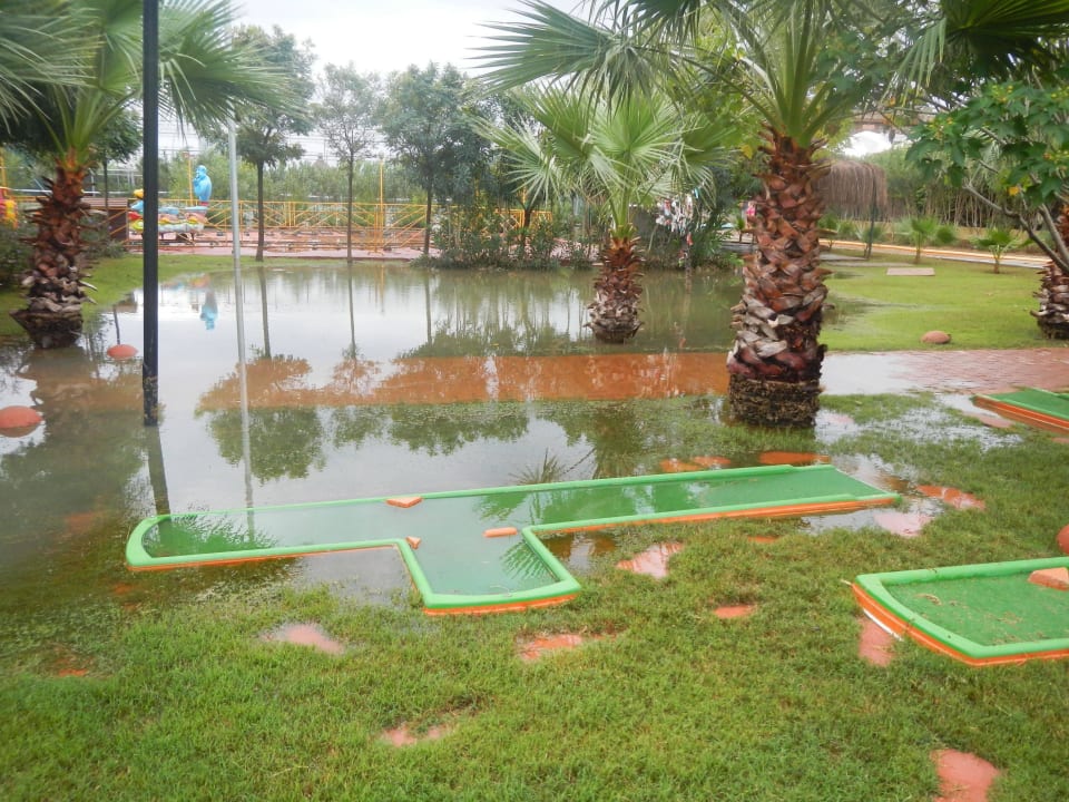 Nach Starkregen, Havariedienst super Belek Beach Resort Hotel