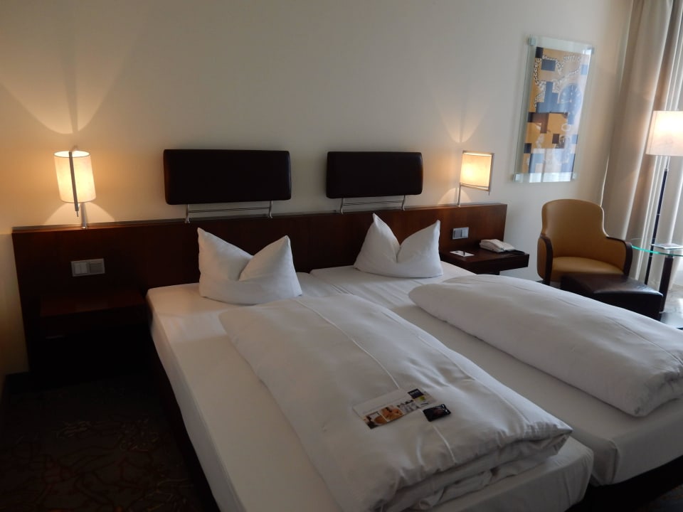 Betten Essential by Dorint Frankfurt-Niederrad