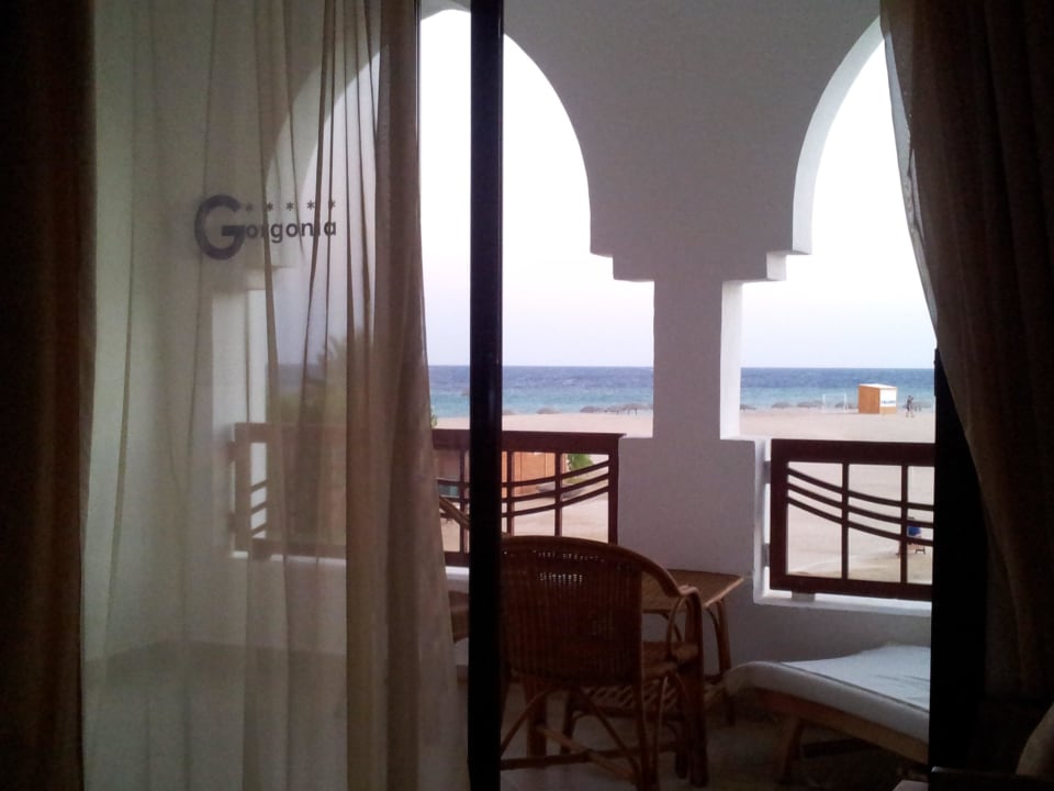 Blick vom Bett Hotel Gorgonia Beach Resort