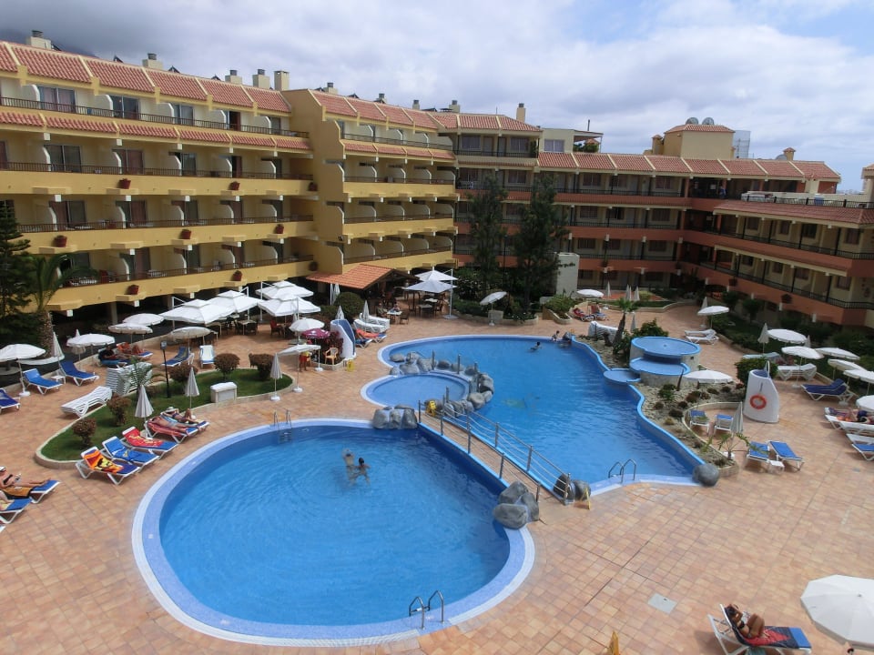 Pools im Innenhof HOVIMA Jardin Caleta