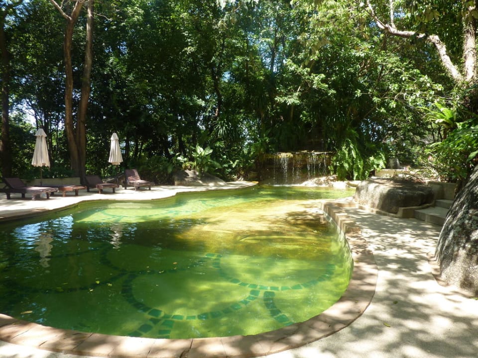 Pool oben The Fair House Beach Resort