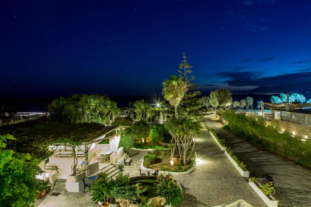 Außenansicht Studios Athina Plaka Guesthouse