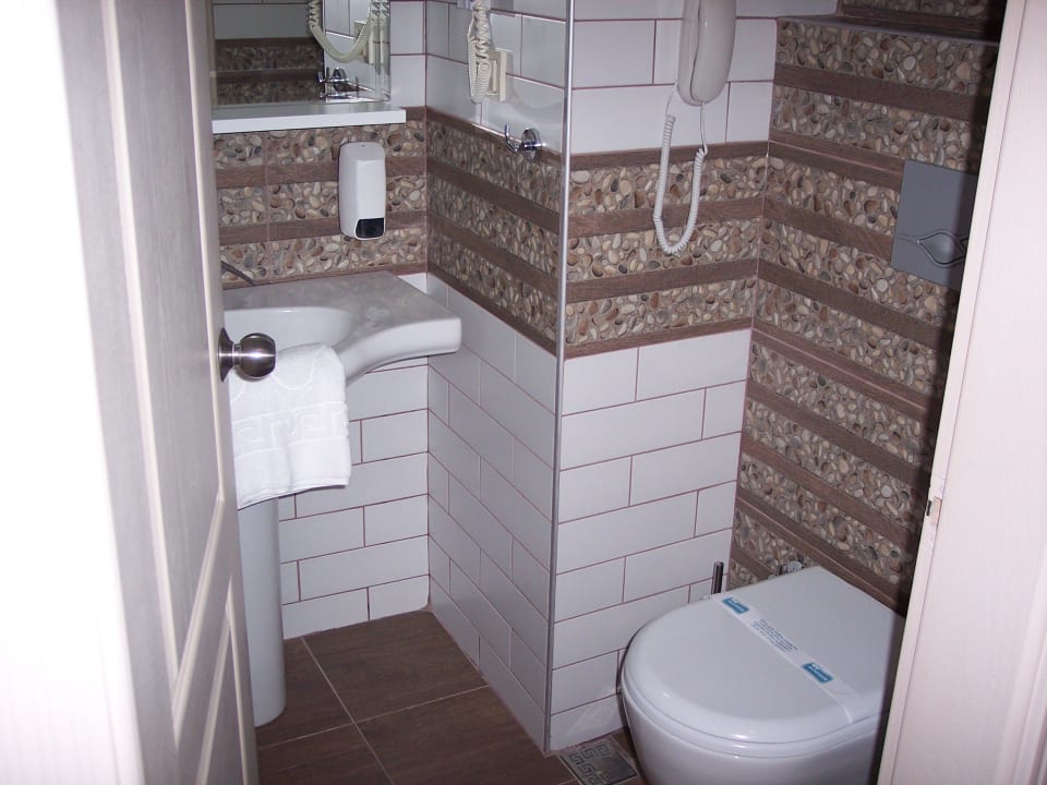 Bad Club Turtas Beach Hotel